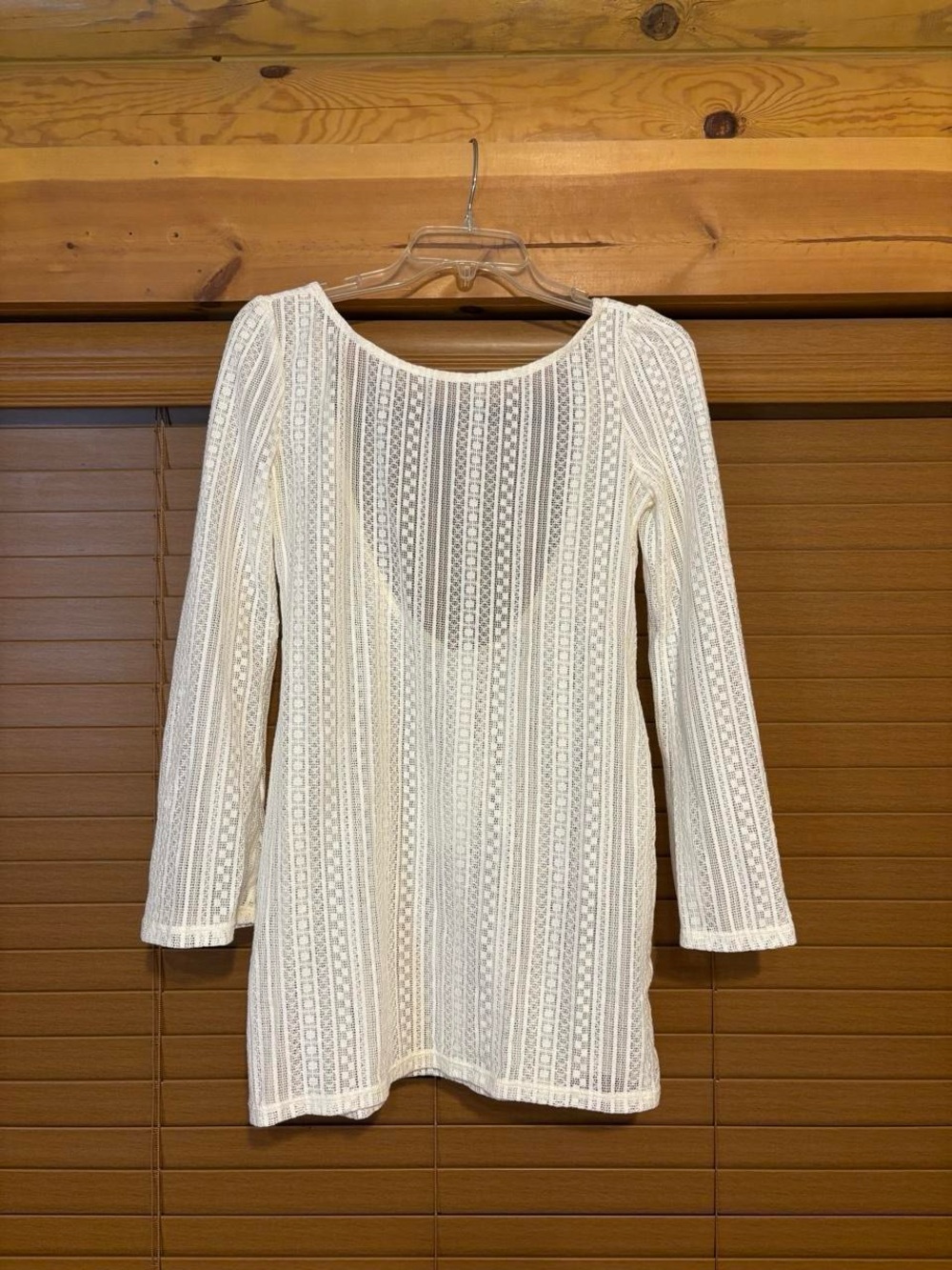 Dippin' Daisy's Cream Lace Long Sleeve Swim Coverup